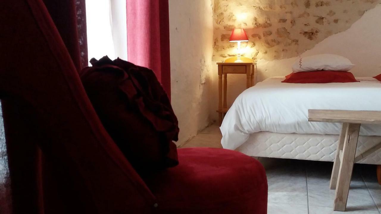 Le Gite Des Chambres De La Grange Cherval Екстер'єр фото
