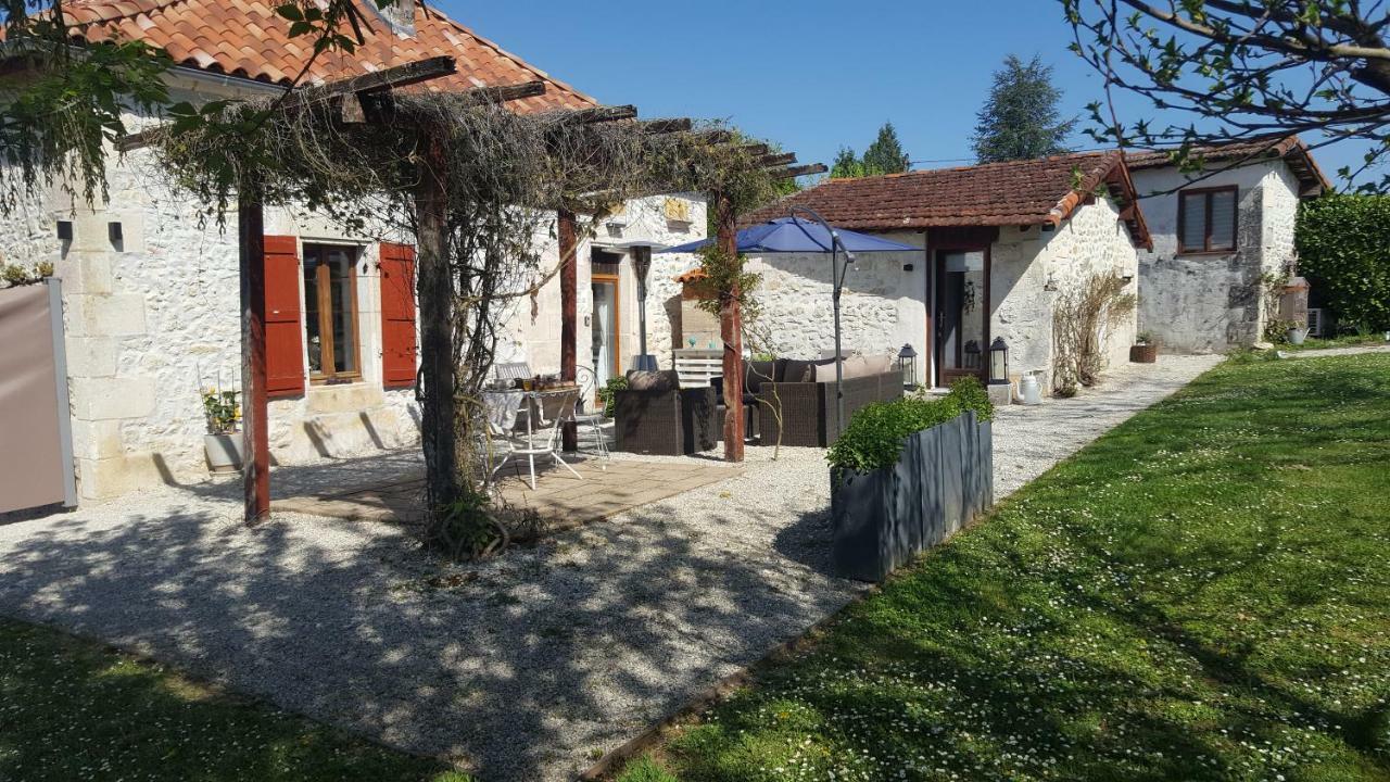 Le Gite Des Chambres De La Grange Cherval Екстер'єр фото