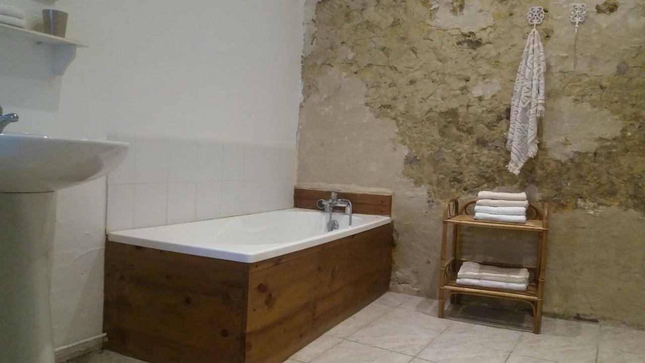 Le Gite Des Chambres De La Grange Cherval Екстер'єр фото