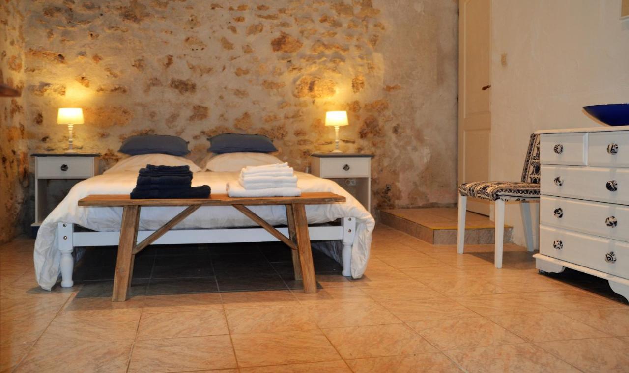 Le Gite Des Chambres De La Grange Cherval Екстер'єр фото